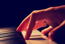 欧塞尔3-0十人马赛，盖坦-佩兰建功，尤巴尔双响，科尼利厄斯染红.